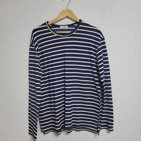 2.Mr.poten 스트라이프 긴팔 티셔츠 네이비