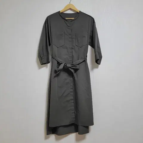 카키색 벨트 롱 셔츠 원피스 FREE