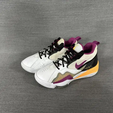 나이키 조던줌92 농구화/여성(250mm)/s1235