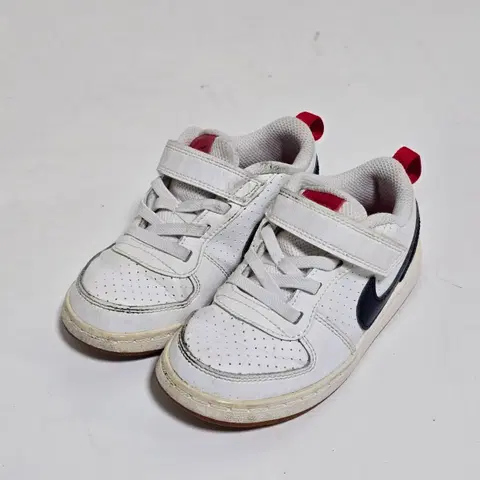 나이키 코트 버로우 로우 리크래프트 화이트 벨크로 운동화 150.i