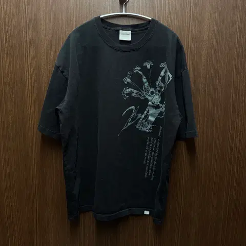 노매뉴얼 라운드 반팔 L