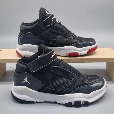 나이키 조던 BCT 여성미드 240