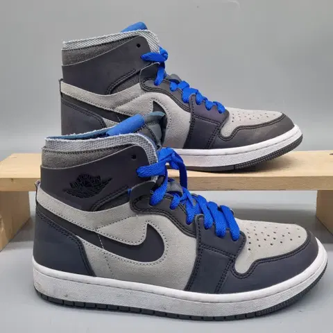 나이키 에어 조던 1 하이탑 240