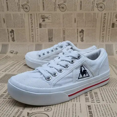 르꼬끄 딩키. 볼드 스니커즈250