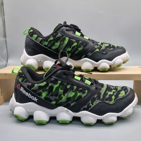 리복 ATV19 운동화245