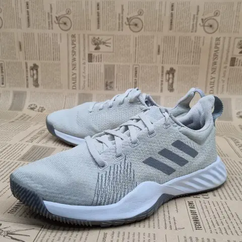 아디다스 솔라 트레인 운동화255