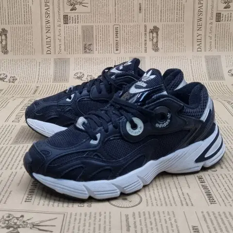 아디다스 아스티어 운동화 225