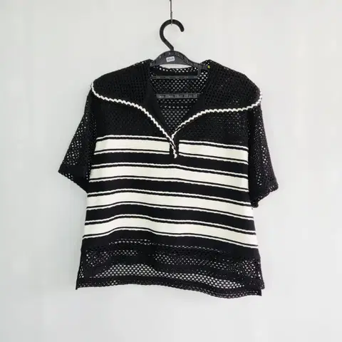 0538 줄무늬 반팔 니트 블랙 화이트 펀칭
