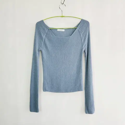 0019 스퀘어넥 긴팔 니트 하늘색 프리사이즈
