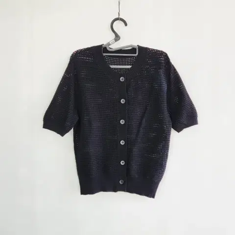 0552 블랙 반팔 니트 가디건 펀칭 라운드 55사이즈