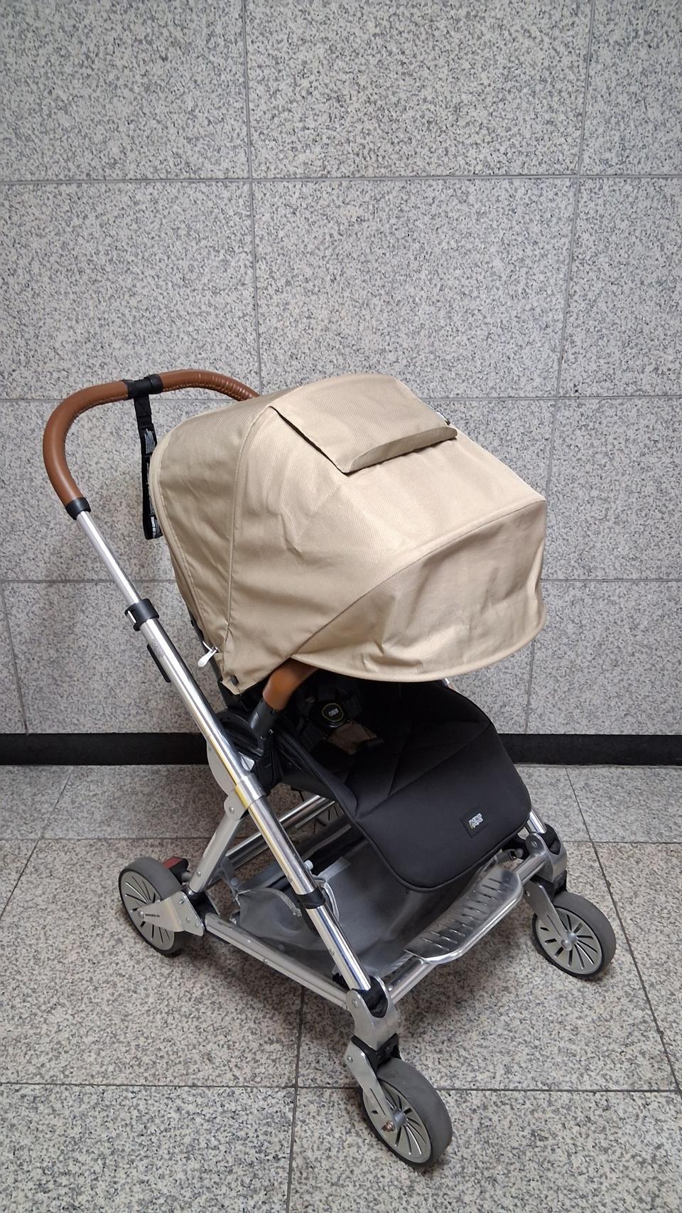 영국산 최고급 명품 럭셔리 디럭스 유모차 마마스앤파파스. 편안한 원터치