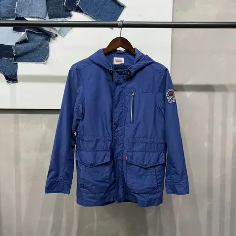 (85) 리바이스 여성 캐주얼 투포켓 후드 바람막이 자켓