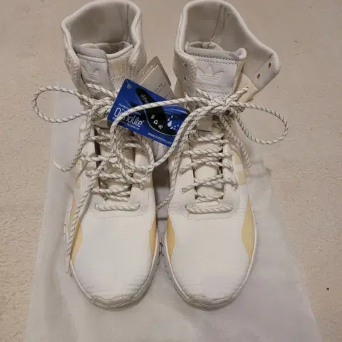 아디다스 BY3007 운동화 250