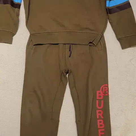 버버리 키즈 코튼 셋업 10Y