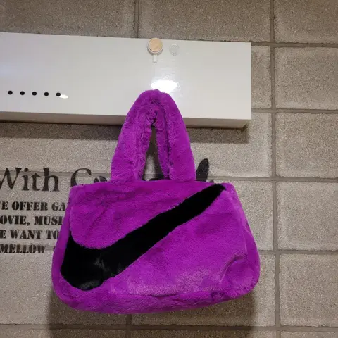 나이키 NSW 퍼 빅스우시 토트백