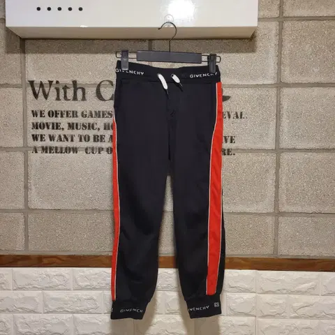 지방시 키즈 조거 팬츠 8