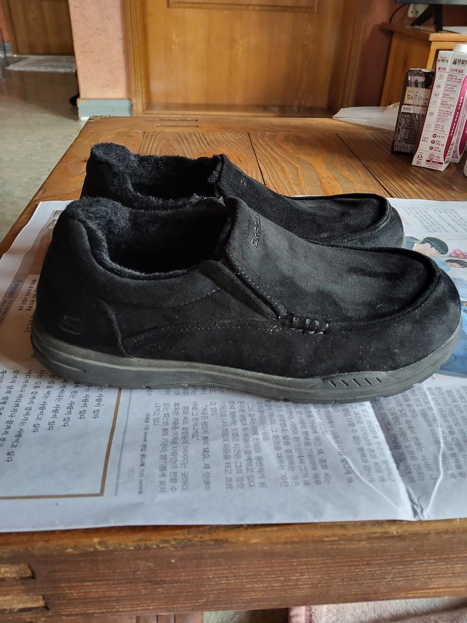 스케처스양털슬립온41사이즈