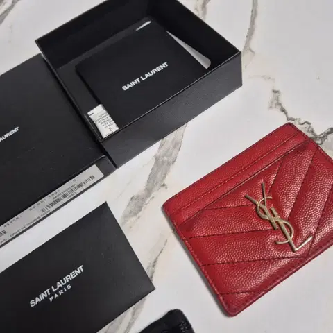 (정품) 생로랑 모노그램 명함 카드지갑 레드