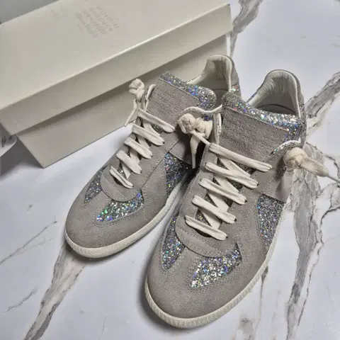 (정품) 메종 마르지엘라 글리터 스니커즈 37