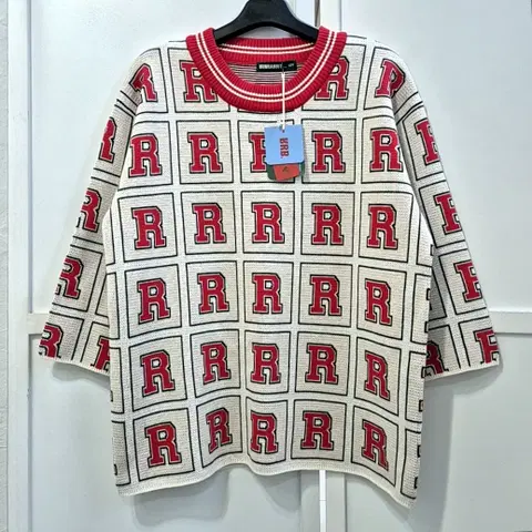 런레빗 패턴 니트티 키즈10y 새상품