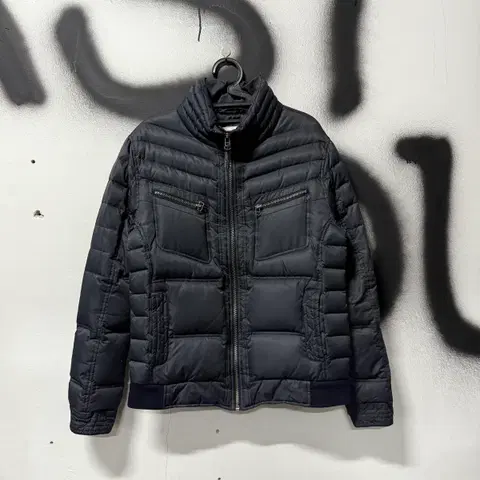 리바이스 구스다운 더블 포켓 패딩 점퍼