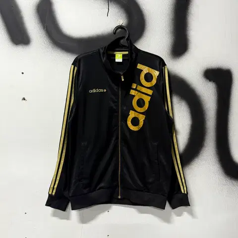 아디다스 네오 금장 프린팅 올드스쿨 집업 저지 져지