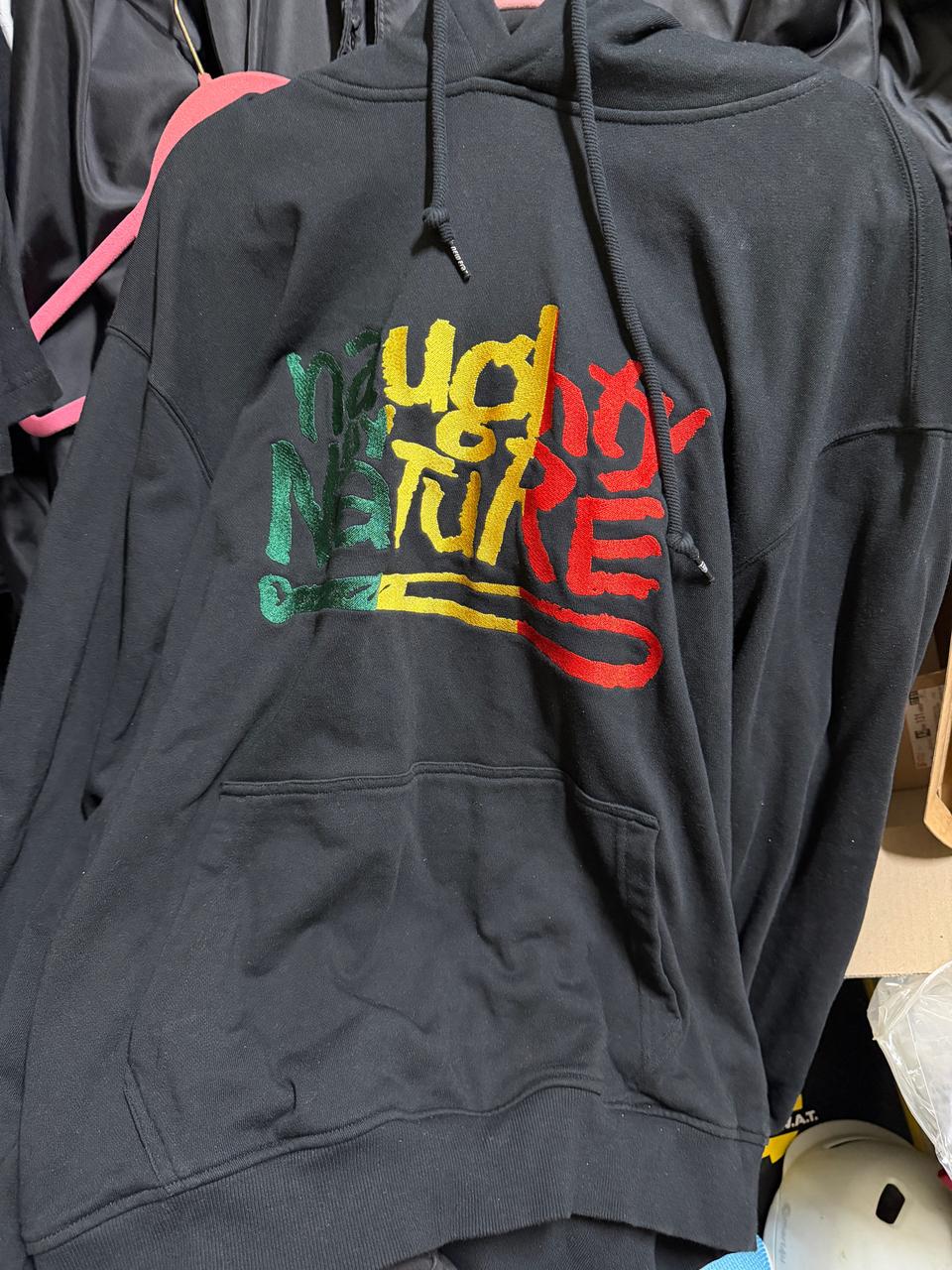 뉴에라 너티바이네이처 블랙 후드티