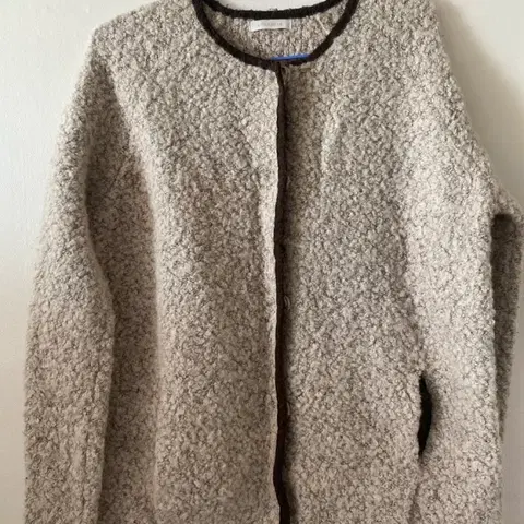 쉬즈미스 뽀글이 부클 자켓