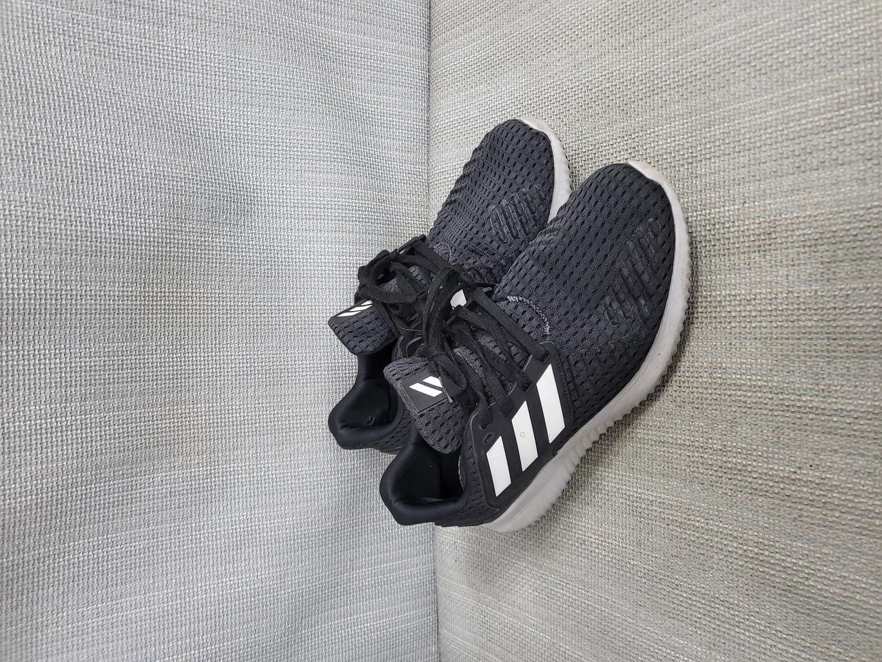 아디다스 런닝화 270