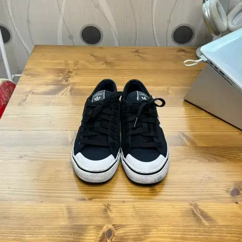 아디다스 - 니짜 트레포일 (블랙), 235mm