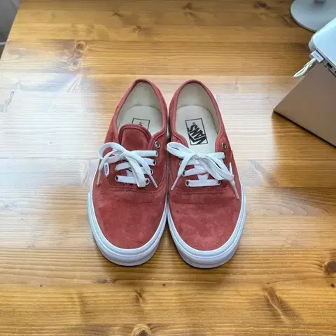 반스 - 어센틱 스카치가드 로우 (버건디), 250mm