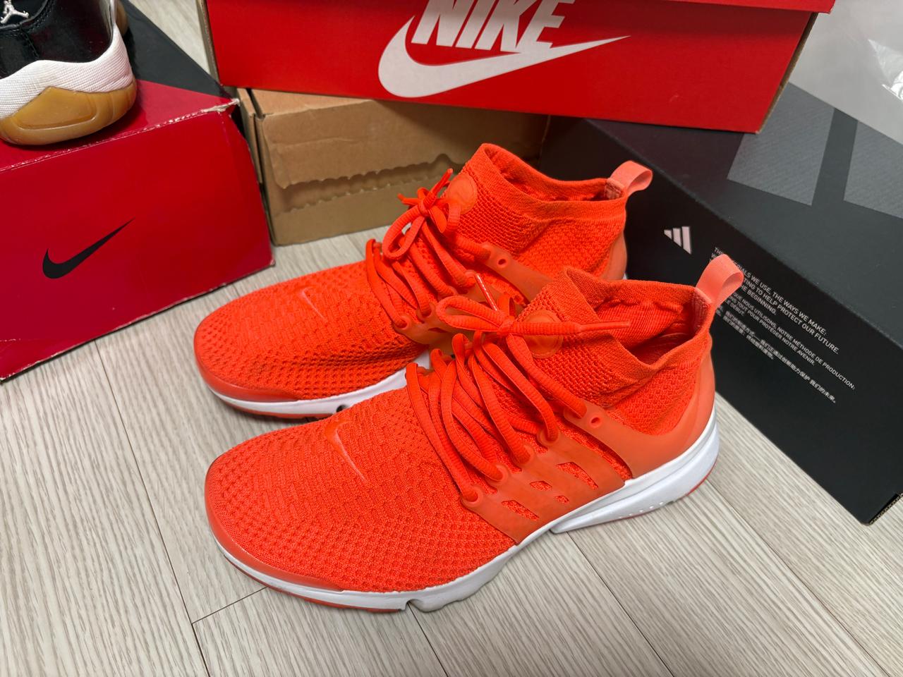 나이키 에어 프레스토 주황 270mm