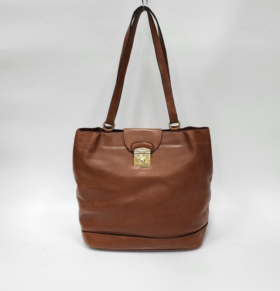 정품 페라가모 가죽 숄더 크로스백