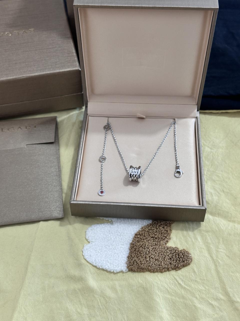 불가리 세이브더칠드런 실버 목걸이