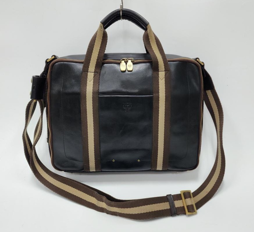 정품 MCM 서류가방 신형 성주택 노트북패드