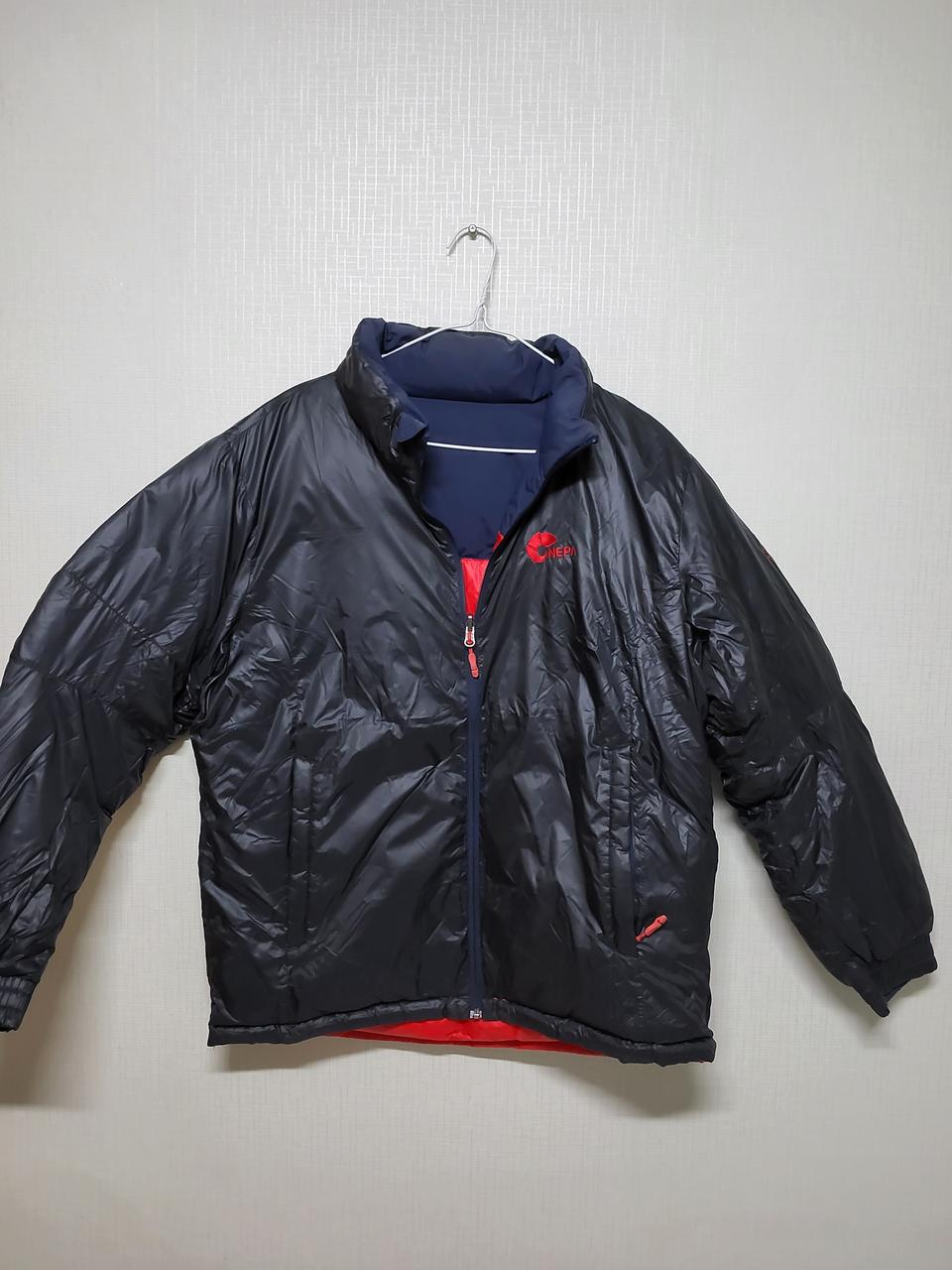 네파 양면 구스패딩 블랙/레드남100