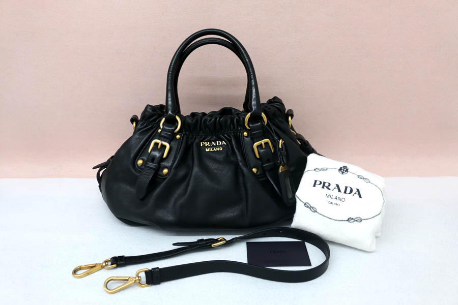 정품) 프라다 여자토트백 숄더끈있음