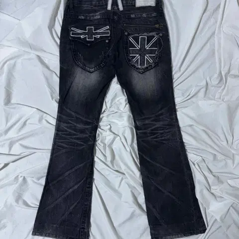 Lolita jeans 유니언잭 플레어 진 디스트레드