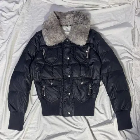 I blues club 멀티포켓 퍼 칼라 다운 자켓