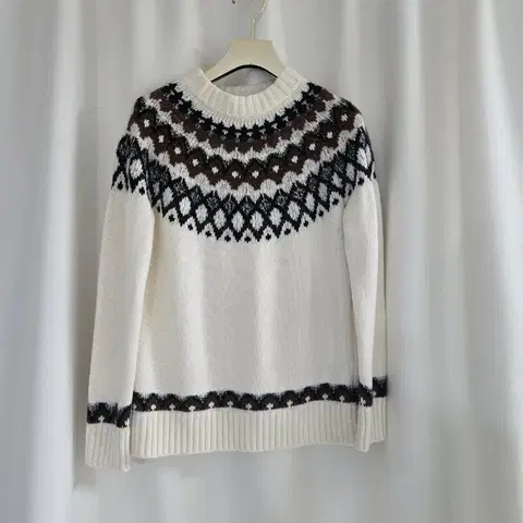 마시모두띠 니트