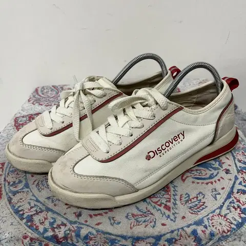 디스커버리 조거플랫 스니커즈 신발 245 E01556