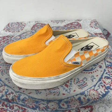 반스 클래식 뮬 체커보드 옐로우 스니커즈 225 E01554