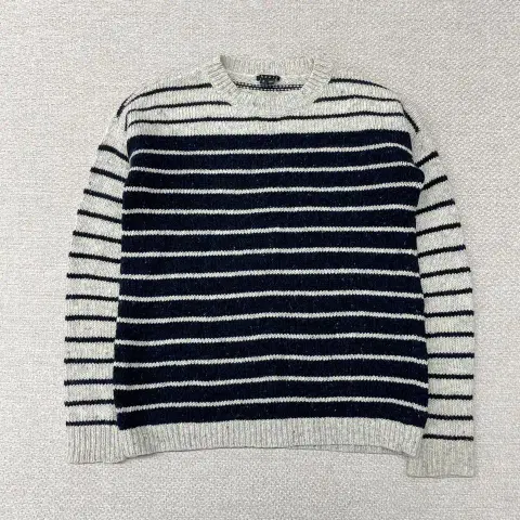 띠어리옴므 울 니트