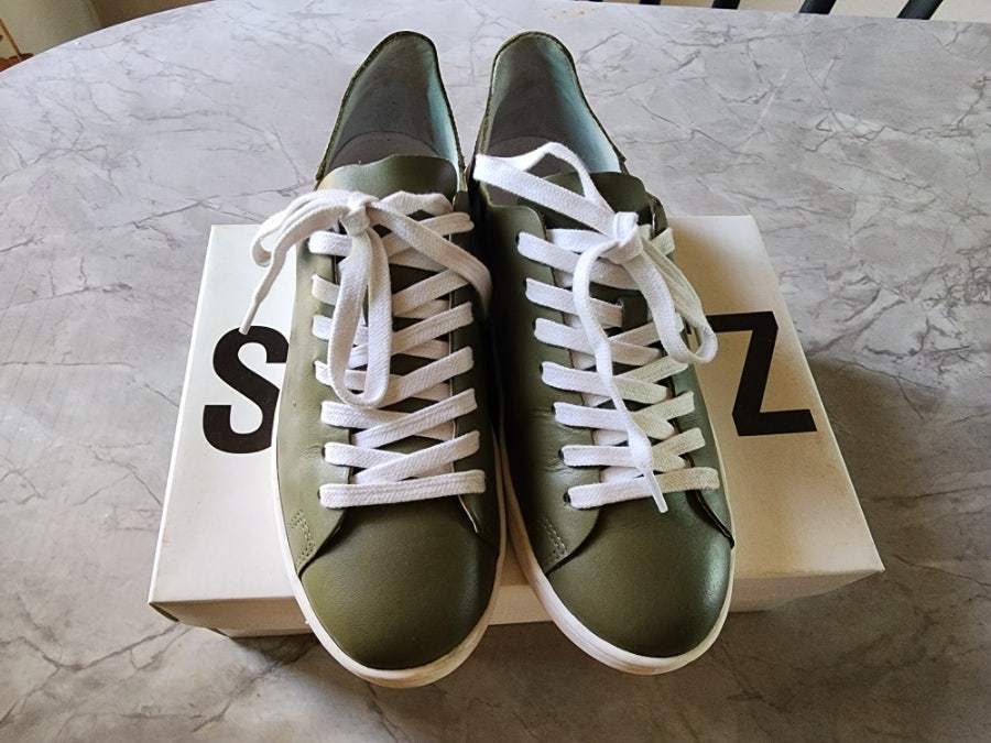 양가죽스니커즈 250사이즈