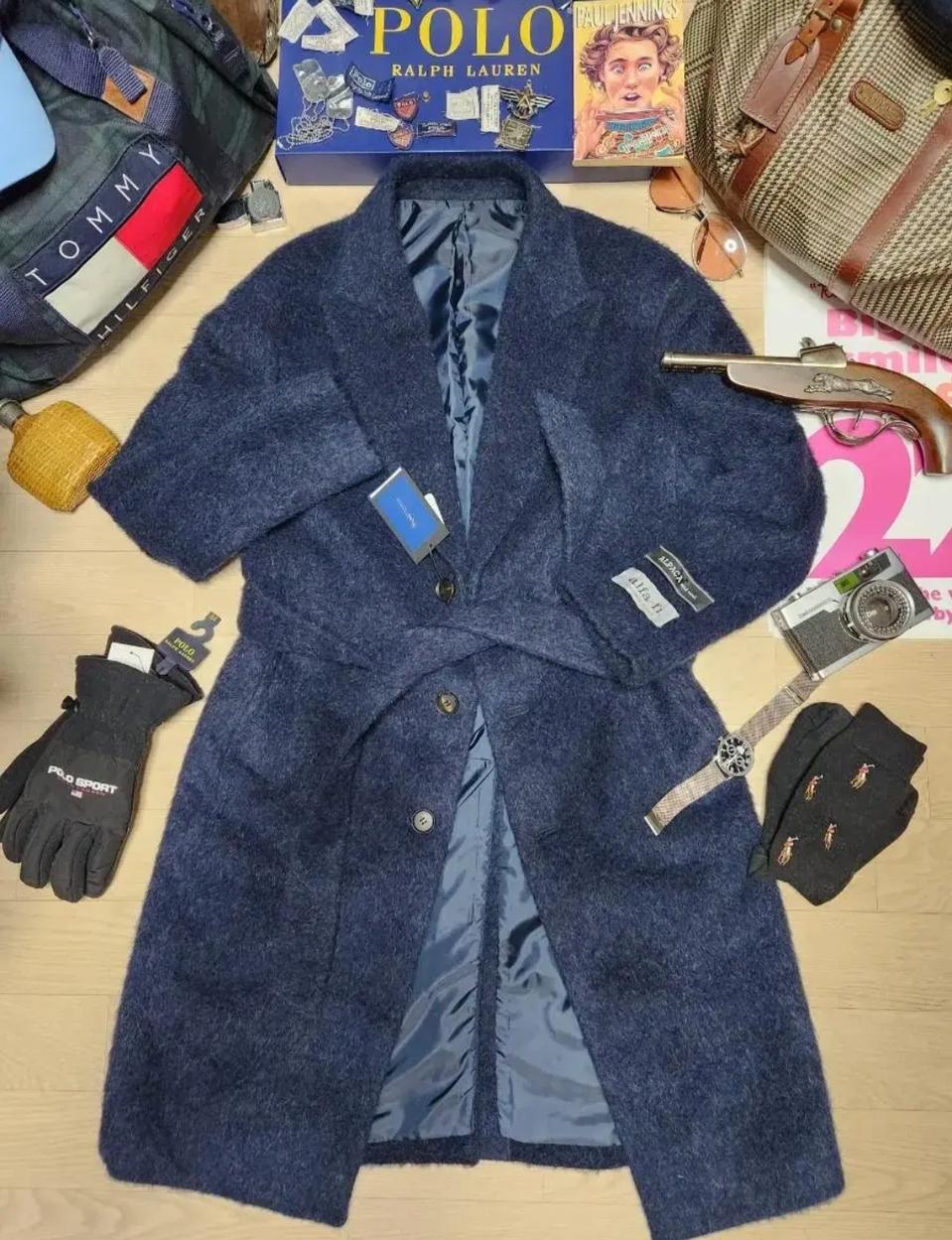 바쏘옴므 알파피 벨트 코트(택달린 새상품(네이비)