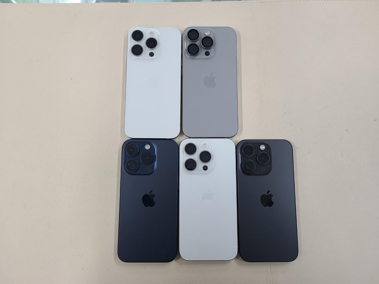 아이폰15프로 128G 256G 무찍힘 상태최상 ^^
