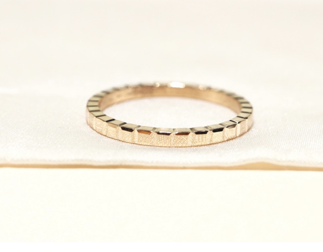 <새상품> 로이드 14k 옐로우골드 사각 컷팅반지 13호