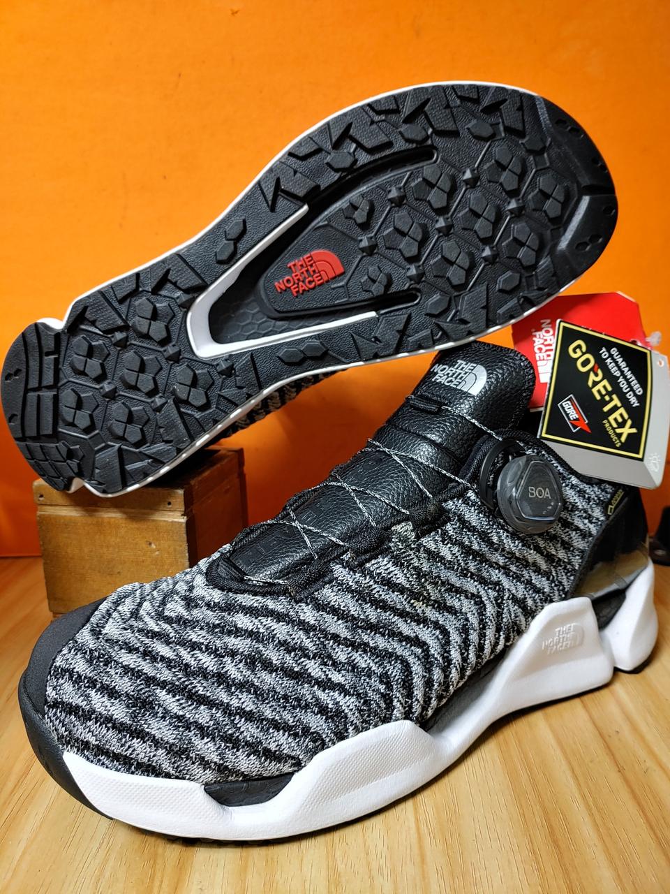 (새상품)노스페이스 발키리 고어텍스 보아 트레킹화(표기260추천255)