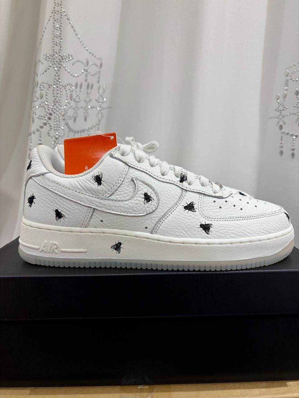 나이키 에어포스 할로윈 화이트 270