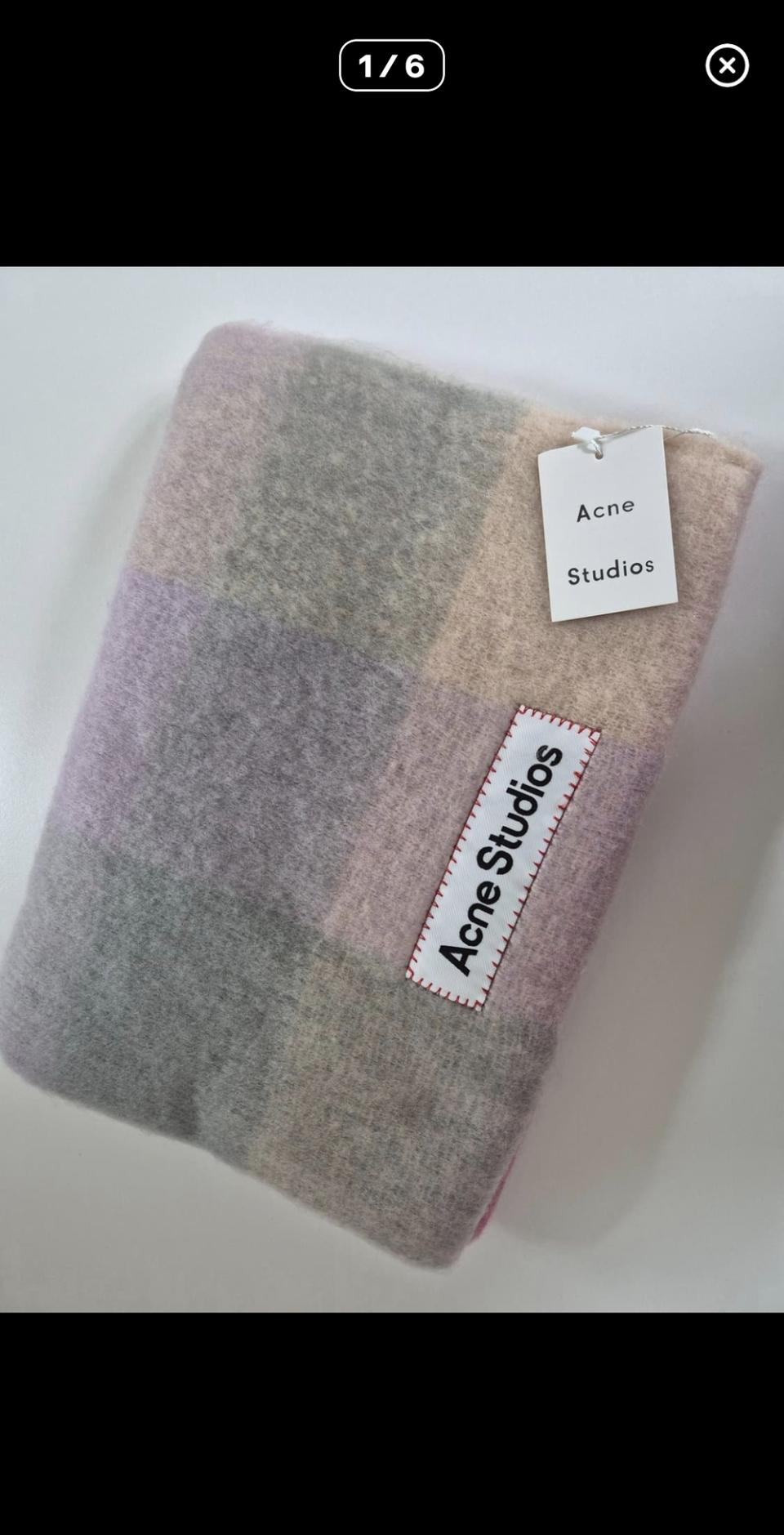 아크네 스튜디오 머플러 (새상품)